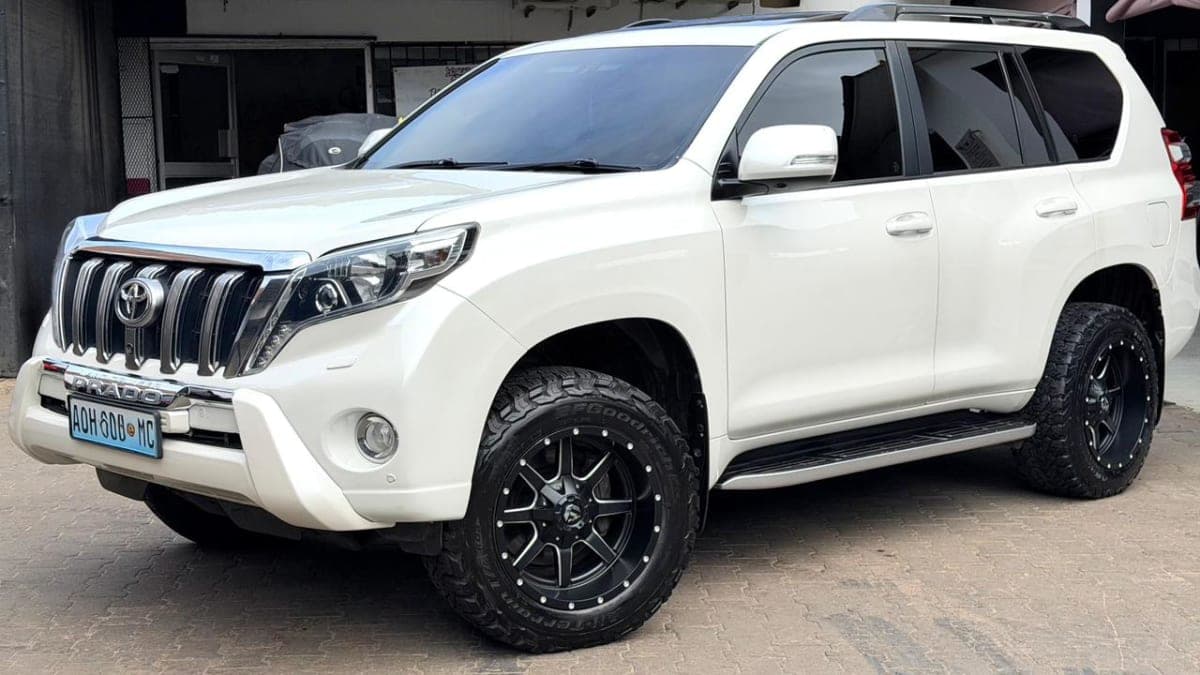 2015 Toyota Land Cruiser Prado
